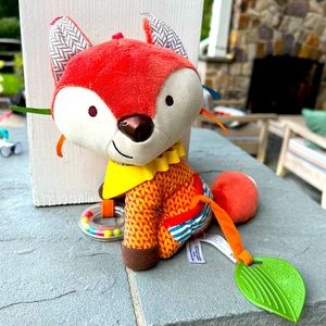 Skip Hop Bandana Buddies Stroller & Teething Fox